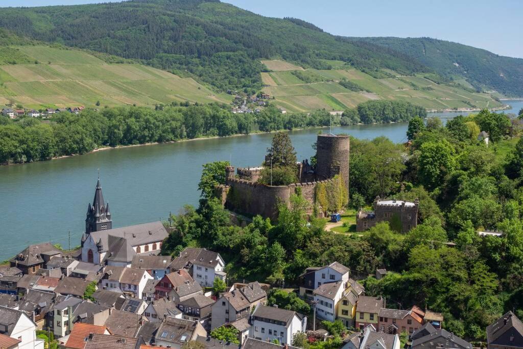 Rheintal-Ferien - 90 Qm Ferienwohnung Mit Wine & Style - Dein Urlaub Am Rhein Niederheimbach Екстериор снимка
